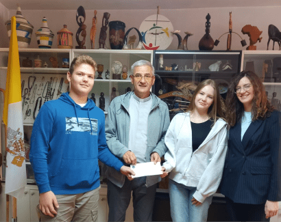 Humanitarna izložba za misije