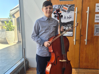 Učenik Denial (6.b) briljirao u disciplini solo violončelo