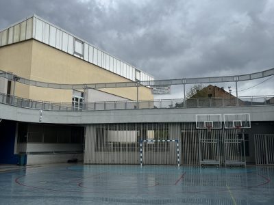 Akcija čišćenja školskog dvorišta povodom Dana planeta Zemlje