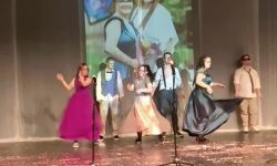 Srednjoškolci na predstavi „Up & Down“ u SARTR-u