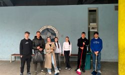 Akcija čišćenja školskog dvorišta povodom Dana planeta Zemlje