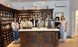 Gimnazijalci u posjeti Muzeju farmacije
